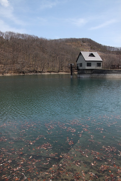 長老湖・宮城県刈田郡七ヶ宿町・画像02水面