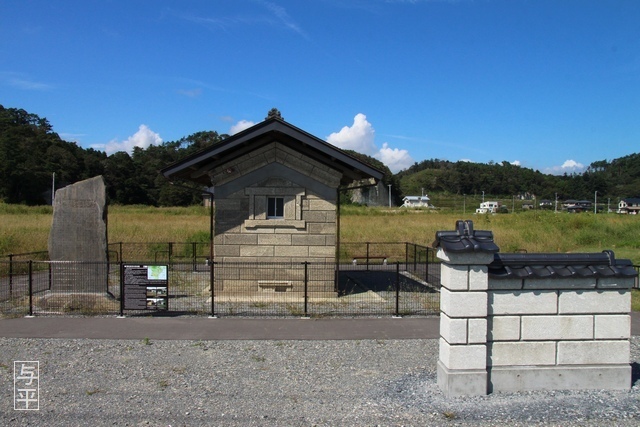 02 96 東松島市の石材業、石蔵、野蒜岩材碑(板碑)、宮城県、画像.jpg