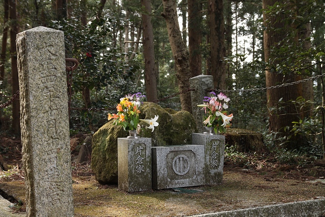 片倉喜多子の墓・田村清顕の墓・宮城県白石市・画像